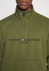 Tommy Hilfiger Sweater - olive