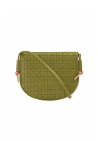 Borsa a tracolla in pelle verde intrecciata con una forma tondeggiante, tracolla regolabile e dettagli in legno.