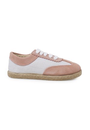 Sneaker in tela rosa e bianca con accenti in suede, punta tonda, design con lacci e suola in juta. Presenta cuciture decorative sul bordo.