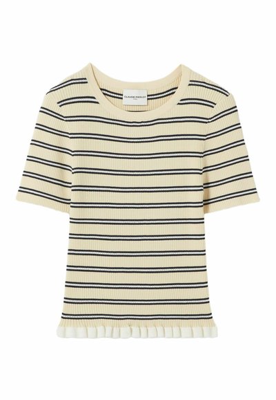 Top de manga corta a rayas en crema con rayas horizontales azul marino, textura acanalada y dobladillo con volantes. Etiqueta en el cuello.