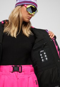 ELHO ENGELBERG 89 - Snowboardjacke - black