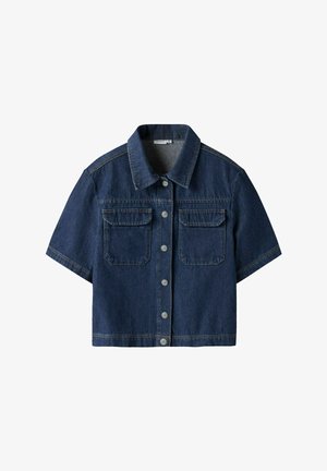 Chemise en denim bleu foncé à manches courtes avec boutons, deux poches poitrine et un col classique.