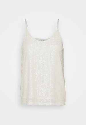 Hvid sequined cami-top med en rund halsudskæring og tynde sølvstropper. Stoffet har en glat tekstur og reflekterer lys for ekstra glans.