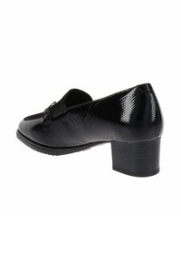 Mocassino da donna in pelle verniciata nera, con tacco basso e punta tonda, dotato di una piccola fascia decorativa sulla parte frontale.