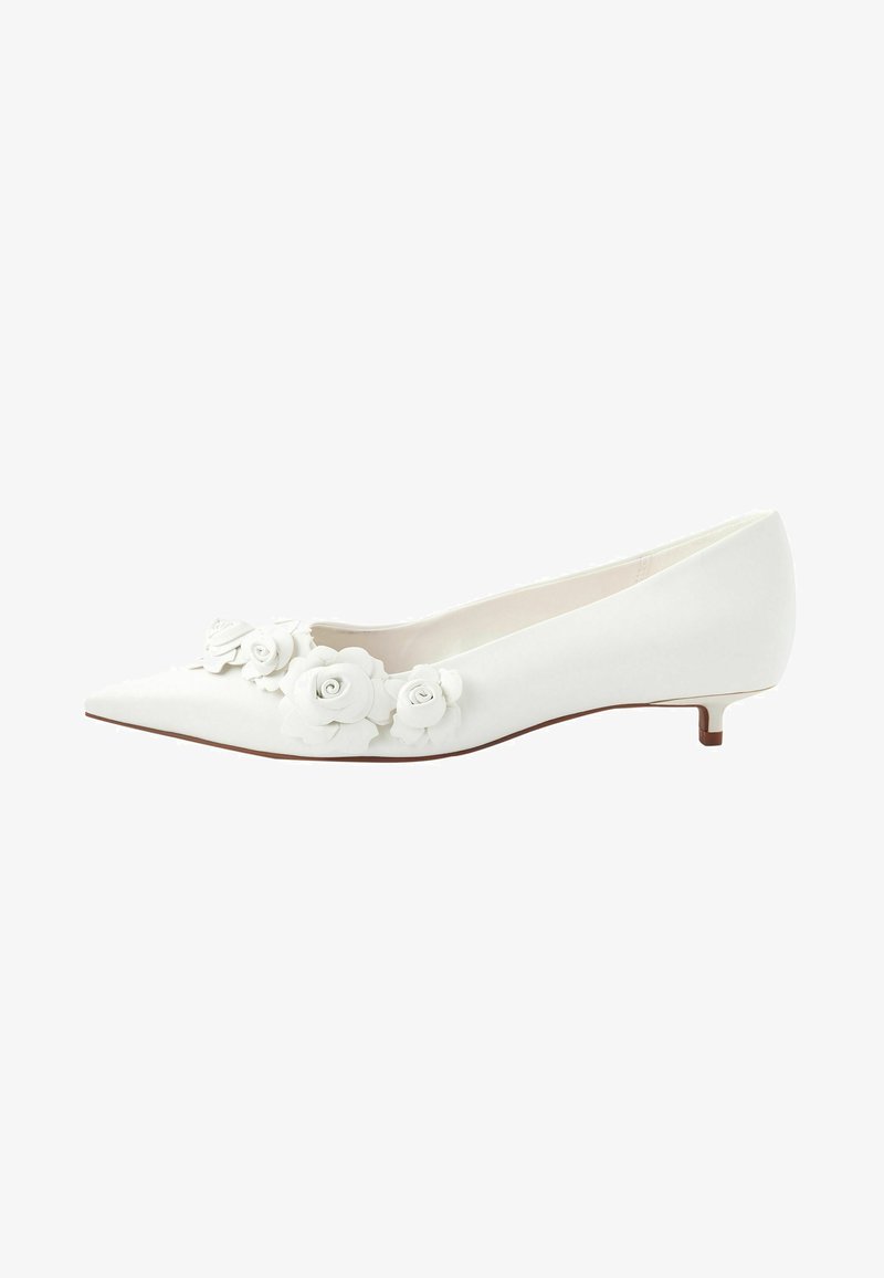 Next FOREVER COMFORT CORSAGE KITTEN COURT- REGULAR FIT - Klasické baleríny - white
