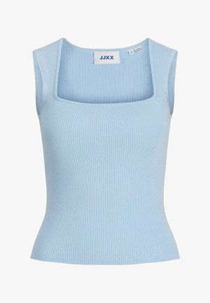 Jasnoniebieski prążkowany top bez rękawów z szerokim, kwadratowym dekoltem, dopasowaną sylwetką i metką marki „JJXX” wewnątrz kołnierza.
