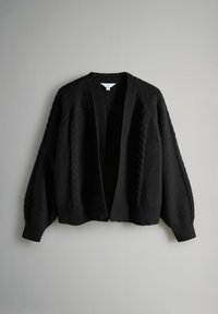 Nevybrané, cream/black