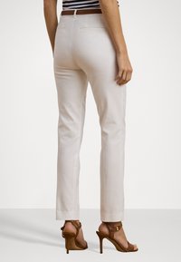 Lauren Ralph Lauren Petite DOUBLE FACED STRETCH COTTON TROUSER - Hlače - white