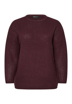 Maglione lavorato a maglia spessa di colore bordeaux scuro con una texture a nido d'ape e maniche lunghe, caratterizzato da un collo rotondo.