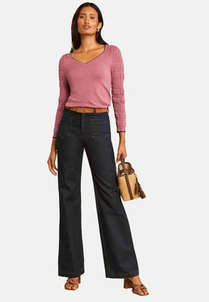 Love & Roses, 3/4 SLEEVE SWEETHEART NECK KNITTED TOP - Neule - pink