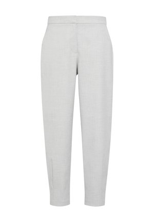 Jasnoszare dopasowane spodnie o gładkiej teksturze, wysoki stan i zwężane nogawki; posiadają detal szwu z przodu oraz brak widocznych kieszeni.