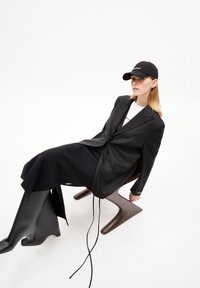 ARMEDANGELS ORIANA - Cappotto corto - black