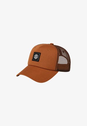 Cappello trucker marrone con pannello posteriore in rete e un patch quadrato nero con logo circolare bianco sul pannello frontale.