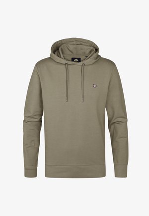 Sudadera verde măslin cu mâneci lungi, cordon ajustabil, manșete răcite și un mic logo brodat pe piept. Textură netedă.