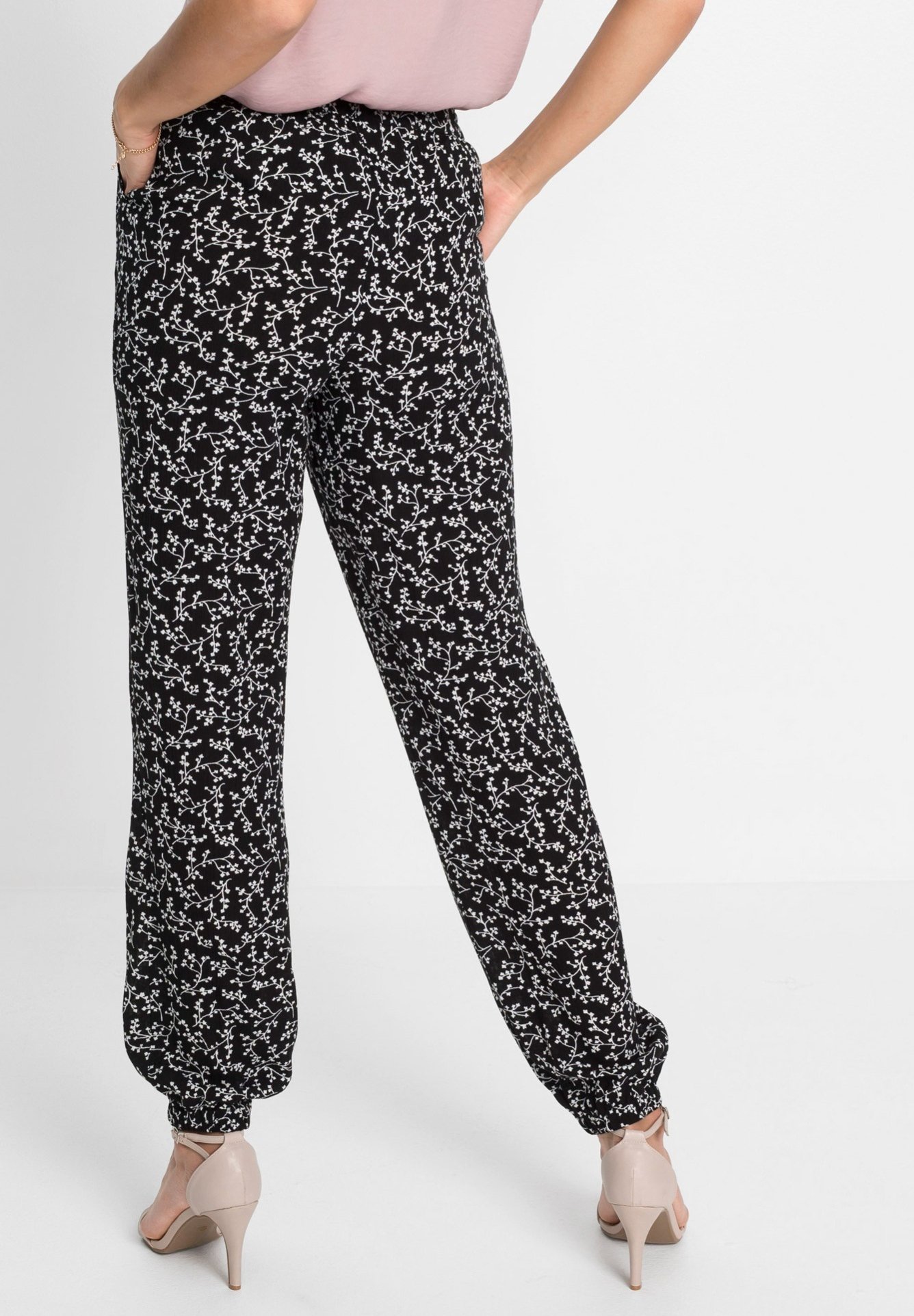 bonprix Pantaloni - schwarz/nero - Zalando