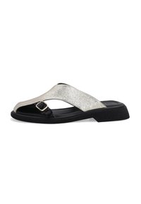 Glitzernder silberner Rutschsandal mit einer schwarzen strukturierten Sohle, ausgestattet mit einem Kreuzriemen-Design und einer kleinen verstellbaren Schnalle an der Seite.