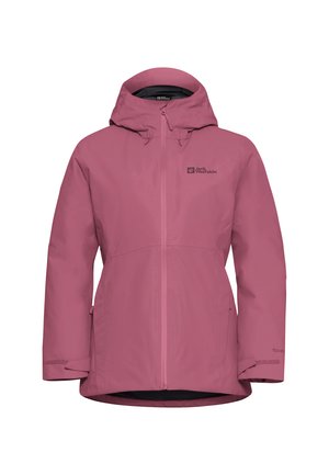 Giacca impermeabile rosa con cappuccio, zip frontale completa e polsini regolabili. Presenta un logo sul petto e una texture liscia e opaca.