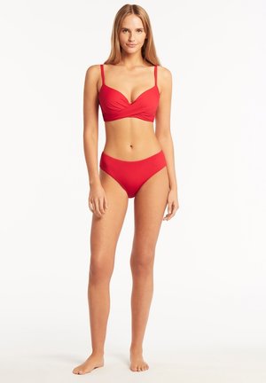ESSENTIALS CROSS FRONT MOULDED - Bikinitop - red