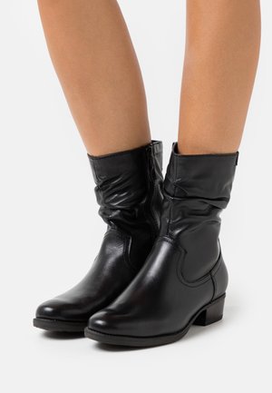 Tamaris Bottines - black