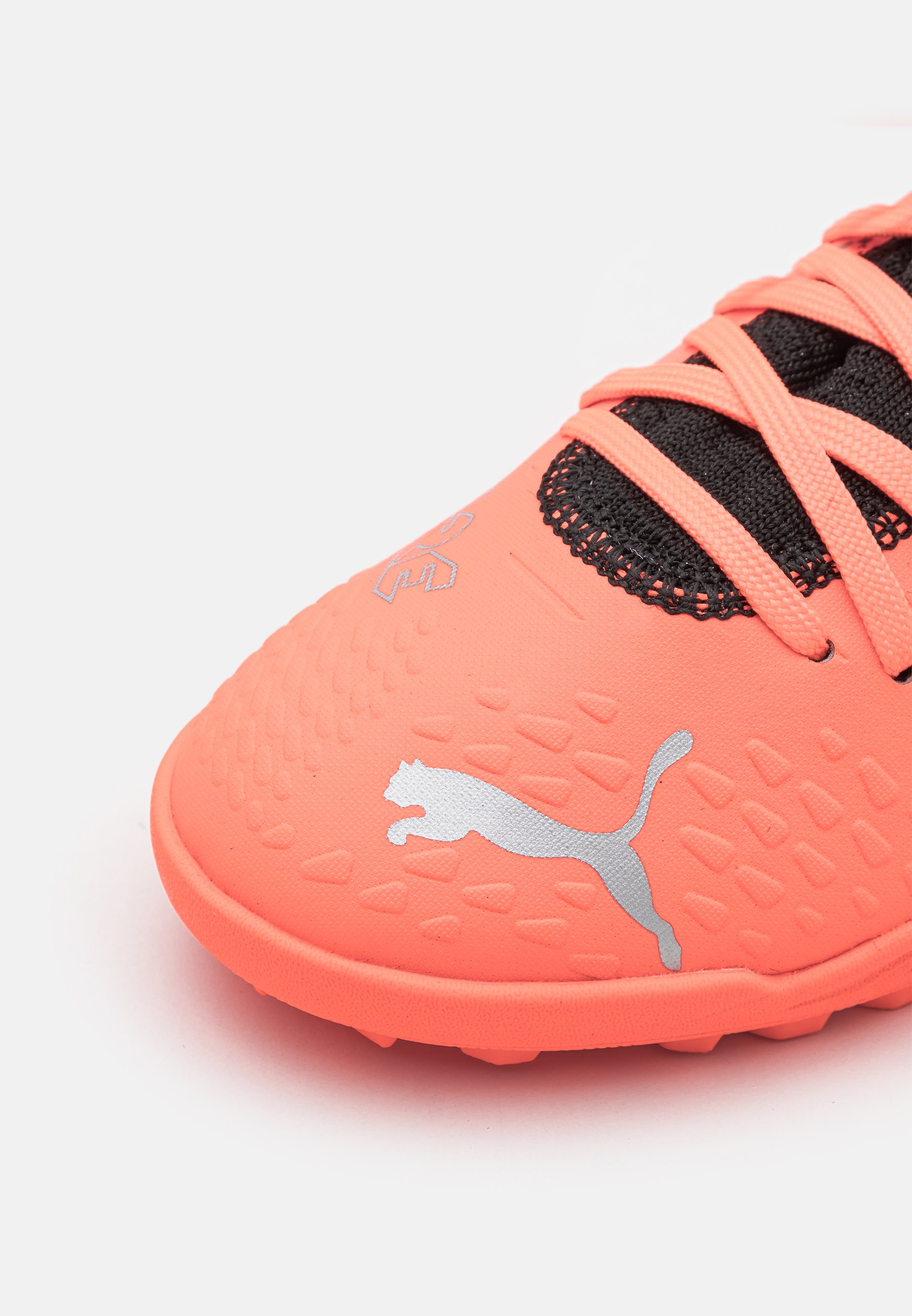 puma future astro turf trainers