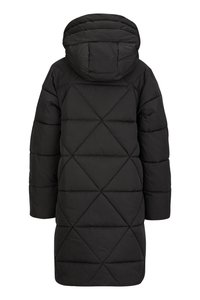 Zwarte gewatteerde jas, tot de knie met een geborduurd ruitpatroon. Met capuchon, lange mouwen en naden aan de voorkant. Glad stoftextuur.