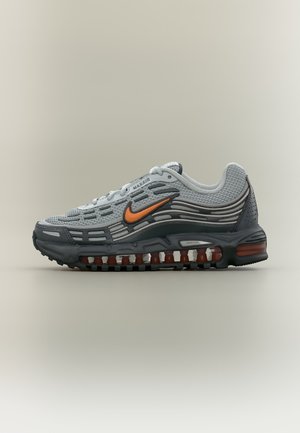 Nike Sportswear AIR MAX TL 2.5 UNISEX - Baskets basses - light smoke grey/hot curry/dark smoke grey/silver-coloured