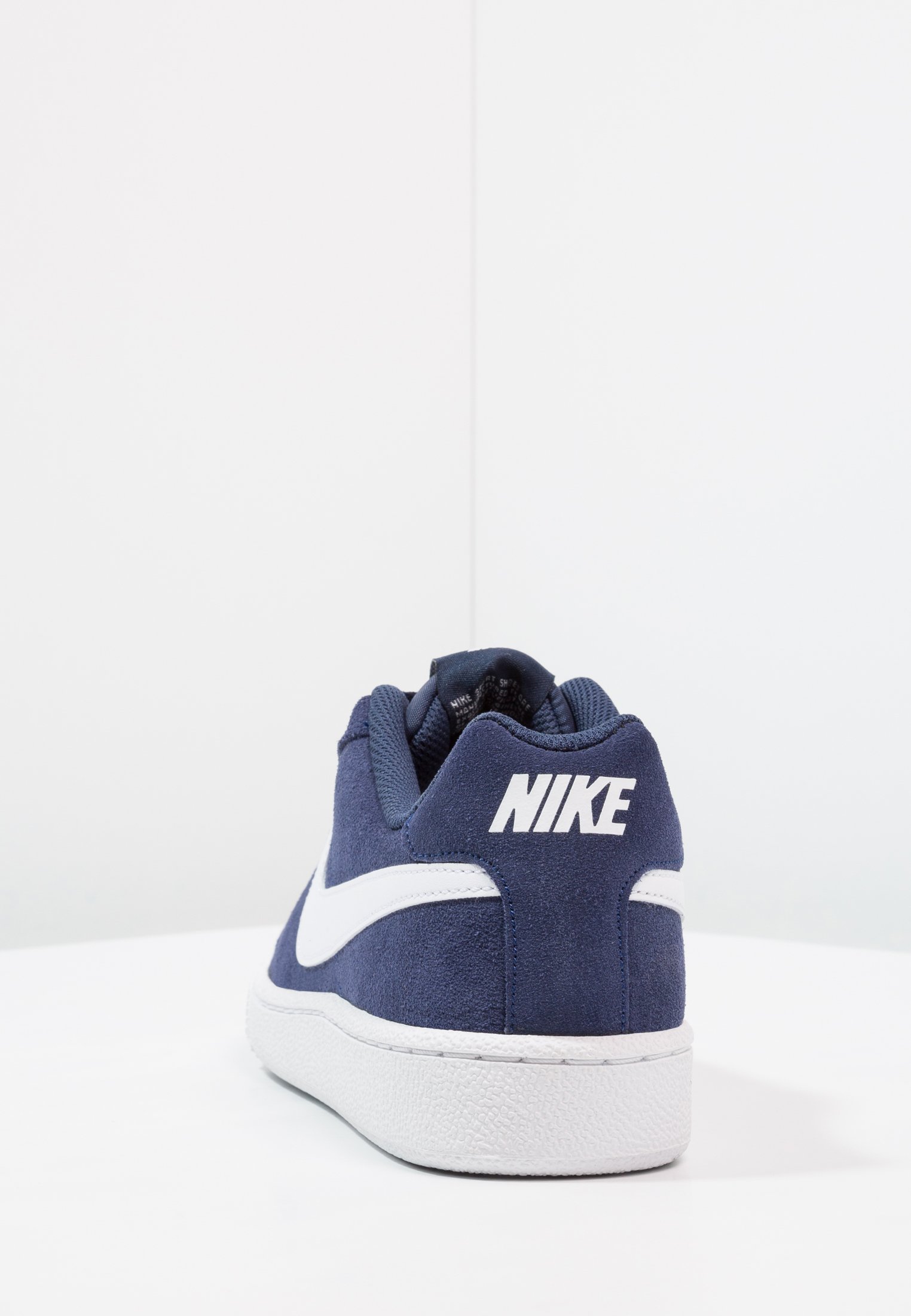 nike sportswear court royale