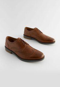 Next BROGUES WITH CONTRAST- REGULAR FIT - Šněrovací boty - tan brown