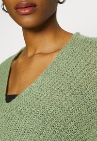 JDY JDYNEW MEGAN NOOS - Camisola - basil