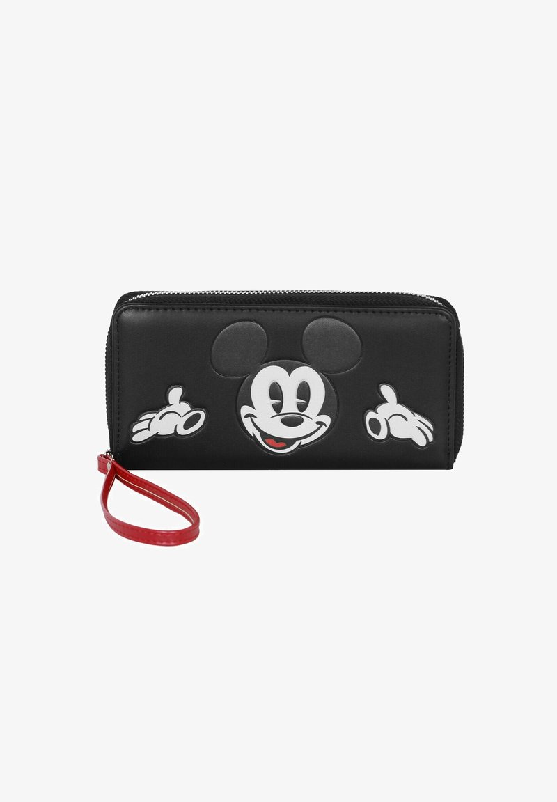 Billetera negra con cremallera, que presenta un diseño en relieve de Mickey Mouse en blanco y gris. Incluye una correa de muñeca roja. Textura suave.