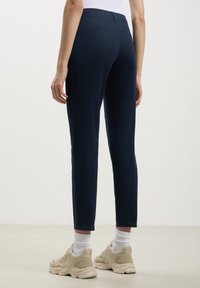 Calliope Chino - blu