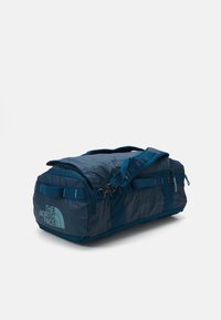 The North Face BASE CAMP VOYAGER DUFFEL 32L UNISEX - Nedidelis kelioninis krepšys - midnight petrol/algae blue