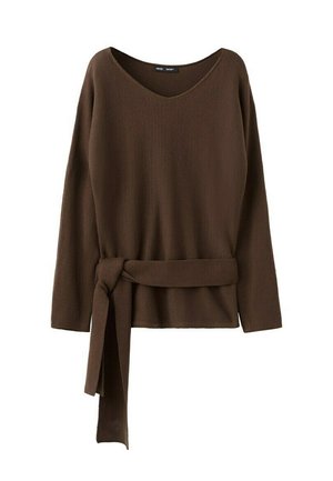 Jersey marrón de manga larga de punto con escote en V y un cinturón ancho atado en un nudo a la cintura, colgando recto.