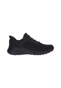 Zapatillas deportivas negras con parte superior de malla transpirable, panel lateral texturizado, suela acolchada y un sutil logo en la lengüeta en contraste.