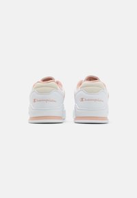Champion POINT LOW TECH - Chaussures de basket - white/pink