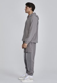 SIKSILK POLAR - Vesta od flisa - grey