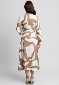 Swing Fashion MEG beżowy