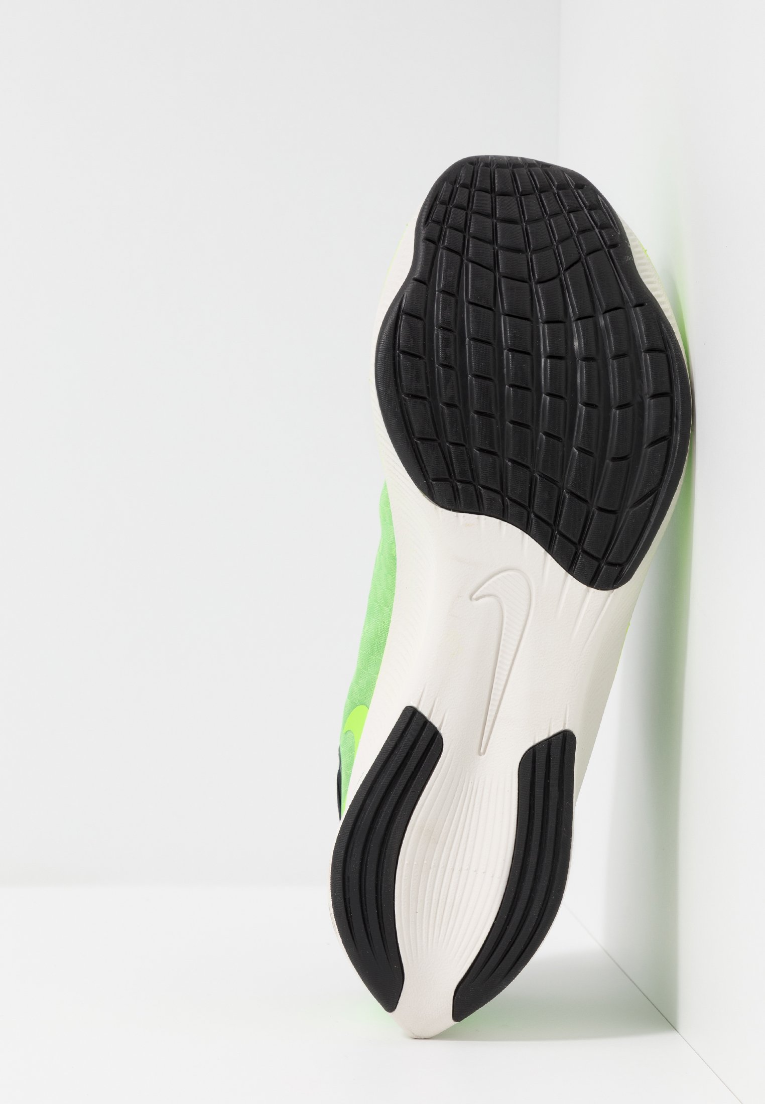 nike zoom fly shoes