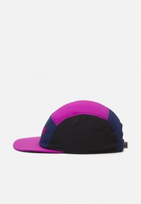 ASICS Caps - bold magenta/blue expanse