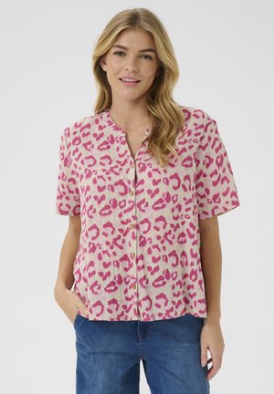 Blouse à manches courtes, imprimé léopard rose avec un devant à boutons, fabriquée en tissu léger, dotée d'un col rond et d'une coupe décontractée.
