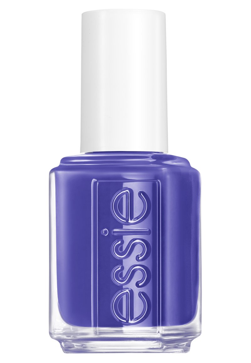 Lila Nagellack in einer rechteckigen Glasflasche mit einem weißen Deckel. Das Etikett zeigt den Markennamen "essie" in erhabener Schrift.