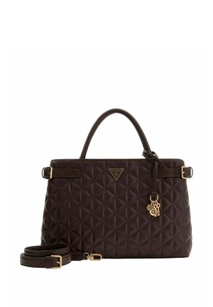 Sac à main matelassé marron au design structuré, équipé de ferrures dorées, d'une bandoulière et d'une plaque logo. Comprend un accent porte-clés.