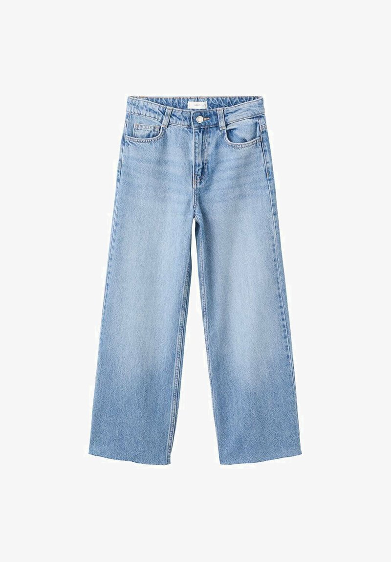 Jean large couleur bleu clair en denim, avec une fermeture par bouton et zip, des poches avant, et un design simple sans déchirures.