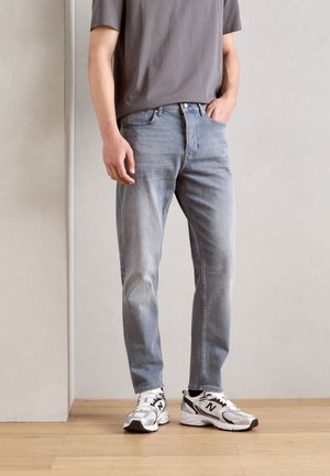 THE DROP REGULAR - Jeans a sigaretta - dark-blue denim