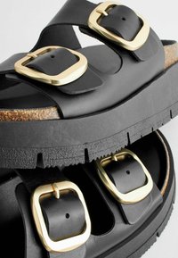 Next FOREVER COMFORT DOUBLE BUCKLE FLATFORM - Pantoletai - black