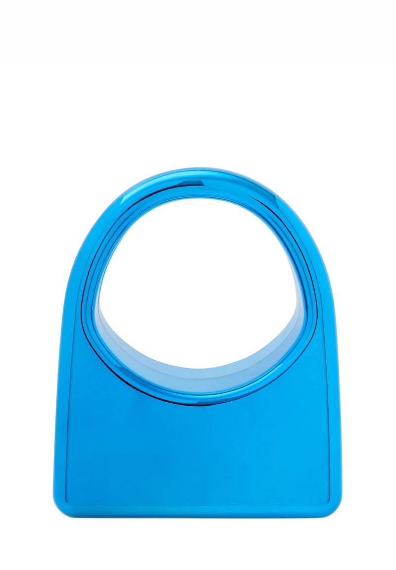 Niebieski uchwyt na worki plastikowe z zaokrąglonym otworem u góry, o gładkiej, błyszczącej powierzchni i prostokątnym podłożu.