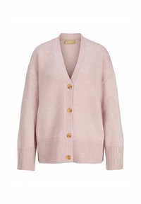 Cárdigan de punto rosa claro con escote en V, cuatro botones de madera y puños y dobladillo acanalados. Presenta un corte relajado y una textura de tela.