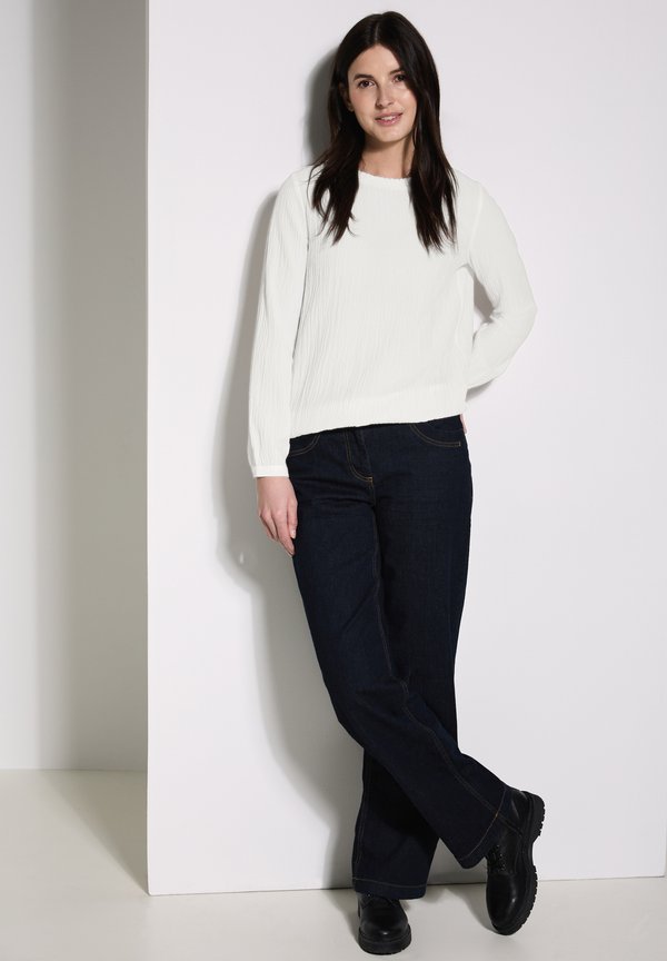 MIT SMOCK-DETAIL - Bluse - weiß