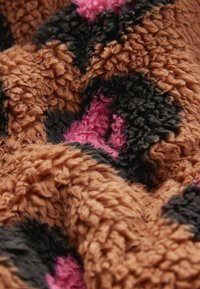Next HOODED BLANKET - Badekåber - ecru animal print