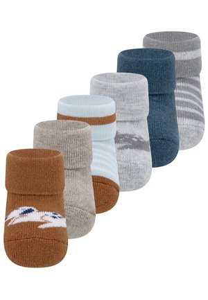 Cinque coppie di calzini per bambini di varie colorazioni: marrone, azzurro chiaro, grigio, blu scuro e a righe. Materiale in maglia morbida con orli arrotolati.